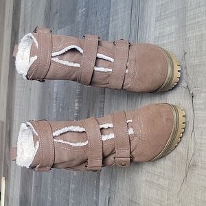 Chunky Sherpa lined Ankle Boots